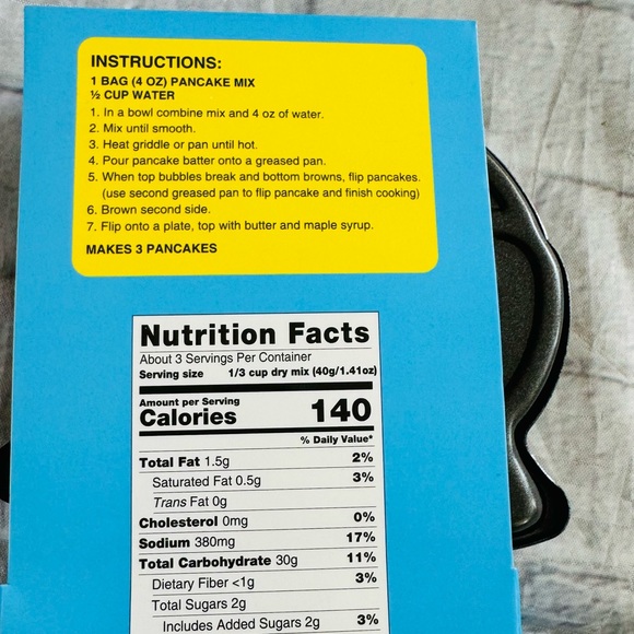 Wonder Treats Mini Baby Shark Skillet And Buttermilk Pancake Mix - Picture 5 of 7